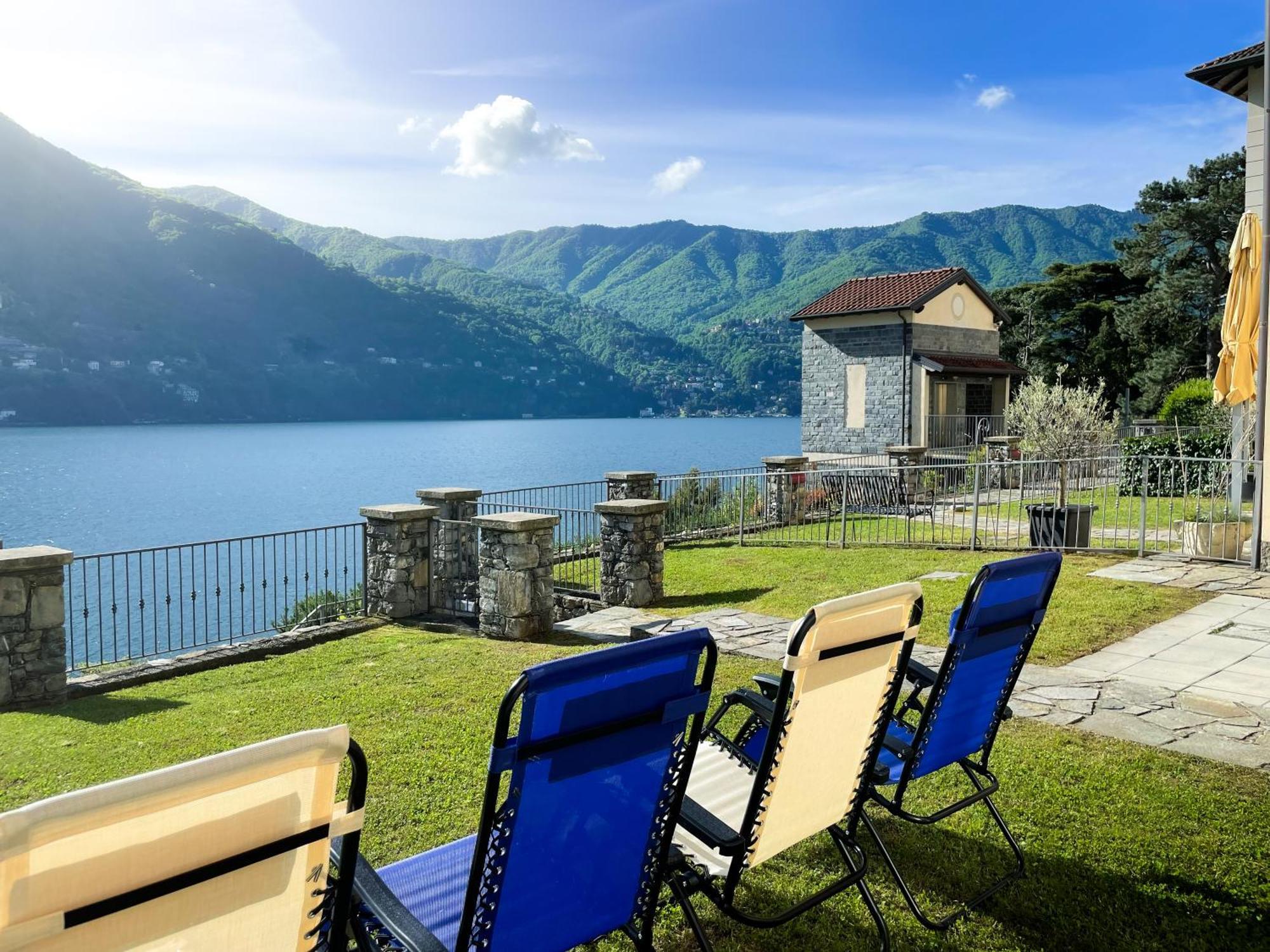 Villa Luminosa Laglio - Private Parking, Garden Екстер'єр фото